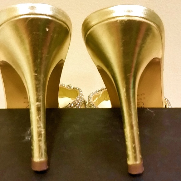 Nina - Picture 4 of 8